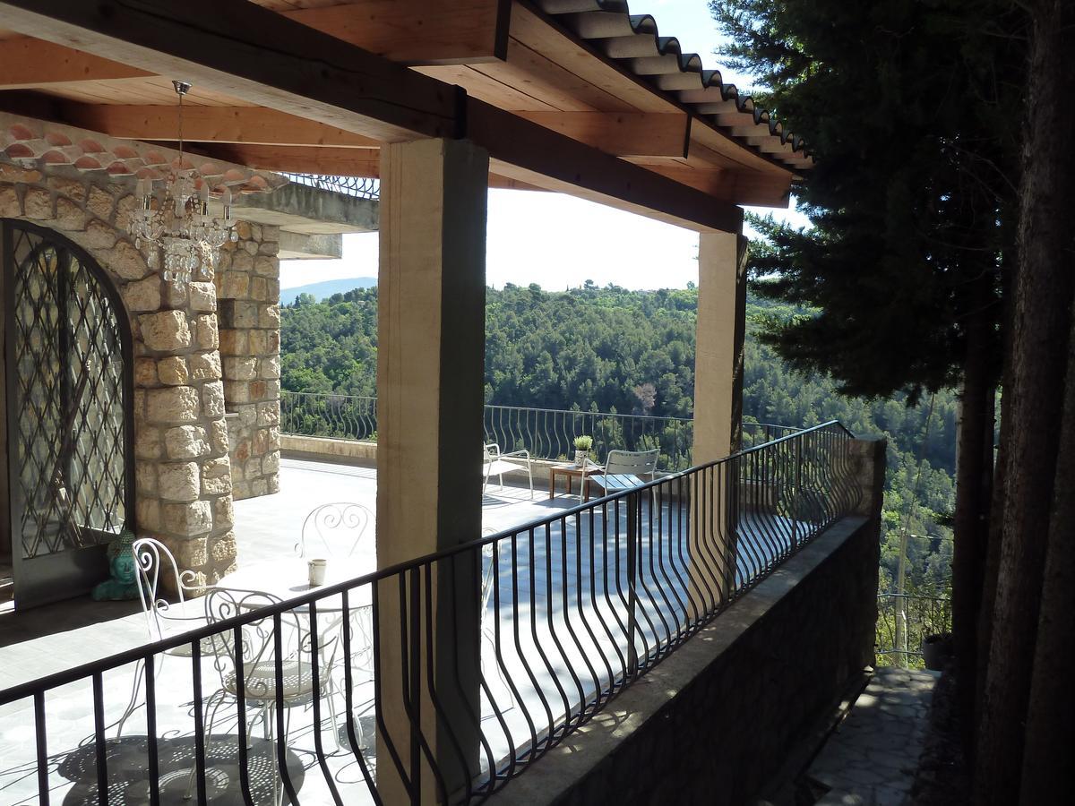 Au Pied Des Baous Panzió Vence Kültér fotó